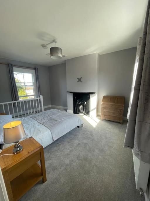 Brady'S Glastonbury Beautiful Pad Great Location! Luaran gambar